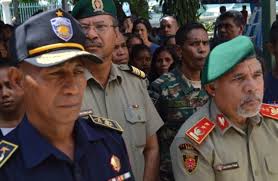 Komandante Jerál PNTL Komisariu Julio Hornay ho Komandante Jerál F-FDTL Maior Jeneral Lere Anan Timor. Foto, Internet.