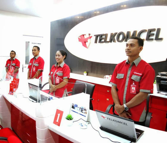 Funsionariu Telkomsel Timor-leste. Foto, internet.